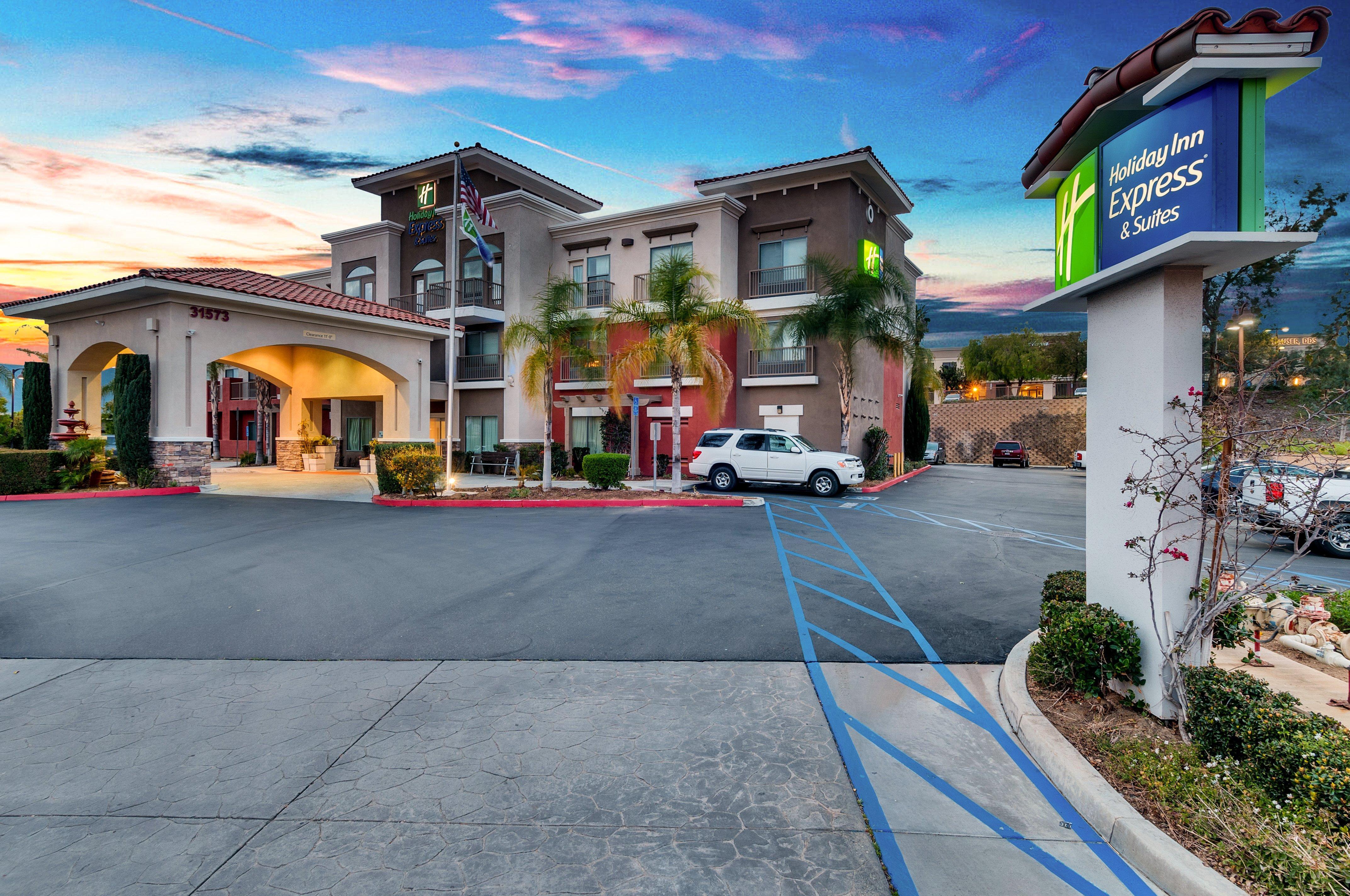 Holiday Inn Express Hotel & Suites Lake Elsinore By Ihg Buitenkant foto