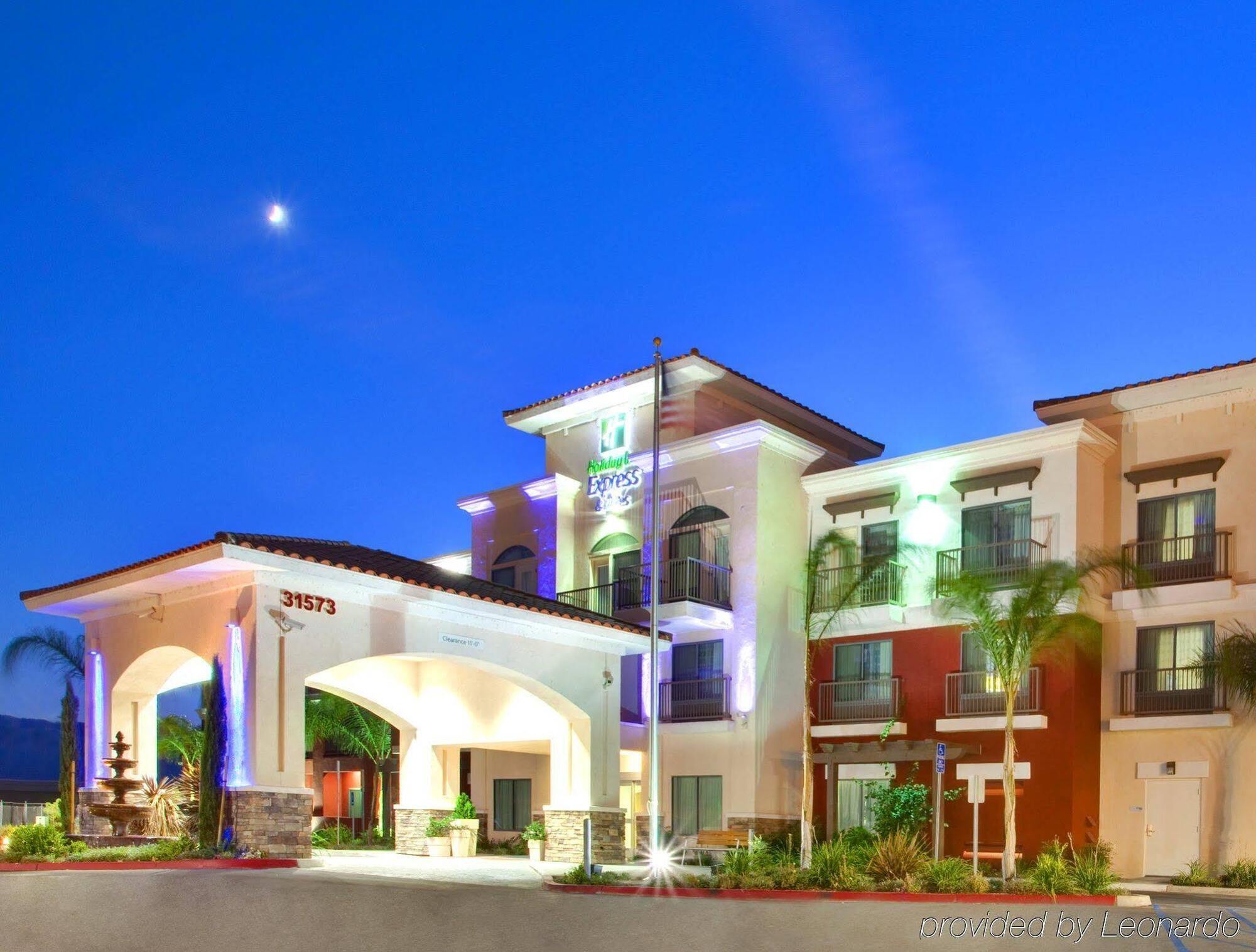Holiday Inn Express Hotel & Suites Lake Elsinore By Ihg Buitenkant foto